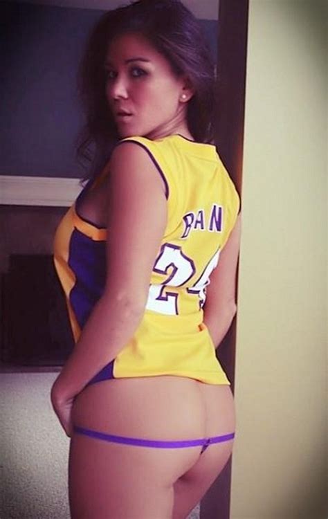 La Modelo De Playboy Que Se Desnuda Por Los Lakers