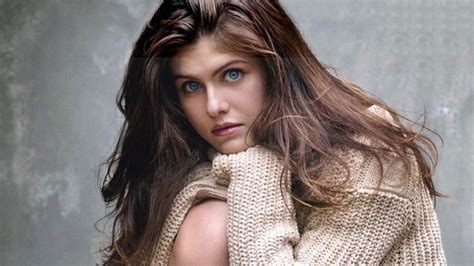 Born matthey quincy daddario on the 1st october 1987, in new york city, usa, and is an actor, probably best known to the world as. Meet Alexandra Daddario's Parents - Christina Daddario and ...