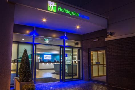 Holiday Inn Express Manchester Airport Updated 2021 Prices Hotel