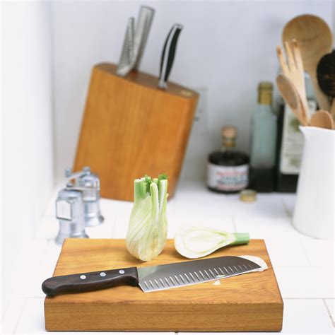 This knife set has over 1,150 reviews from customers with an average star rating of 4.7 stars. Best chef's knives - the top kitchen knives reviewed and rated