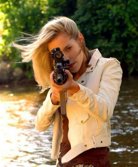 Pin By Ryn On Beautiful Women Guns Sniper Girl Girl