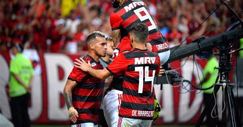 Flamengo empata com minas brasília na estreia pelo brasileirão feminino. CBF divulga a tabela de jogos do Flamengo no Brasileirão ...
