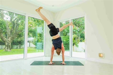 The Playful Side Of Ashtanga Yoga Practice Courses On Omstars