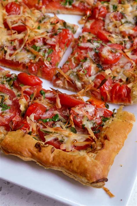 Tomato Tart Made Easy With Puff Pastry Small Town Woman