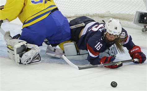 Winter Olympics 2014 Us Womens Hockey Team Advances To Gold Medal