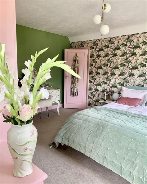 Pink Themed Bedroom Interior Design Wallpapers