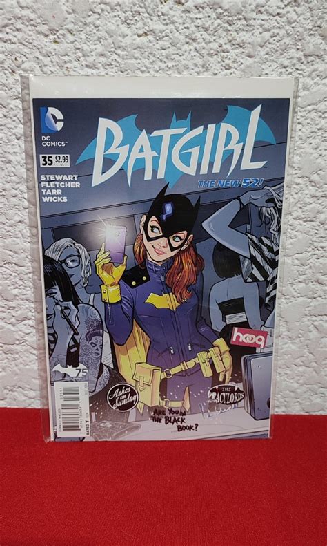 Batgirl 35 The New 52 Batgirl Dc Comics Hobbies And Toys Books