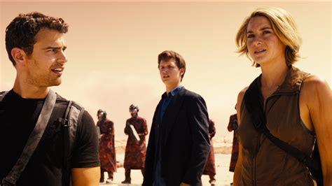 The 'Allegiant' trailer is here! Get a first look at the third 'Divergent' film - TODAY.com