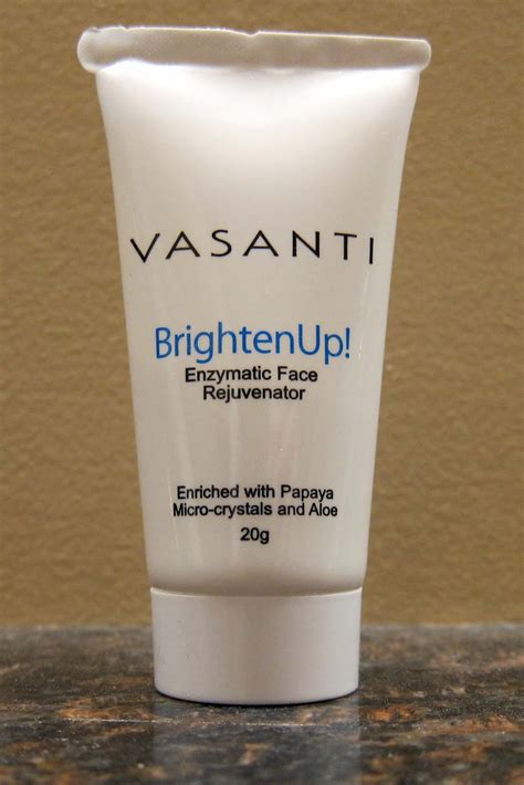 Beauty Test Dummies: Vasanti Brighten Up