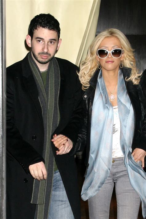 Celebrity Wedding Anniversary Christina Aguilera And Jordan Bratman 19 11 2005