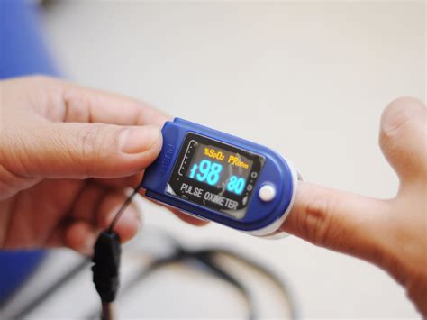 Pulse oximetry measures how much oxygen is in the blood. How to Measure Oxygen Saturation Using Pulse Oximeter: 15 ...