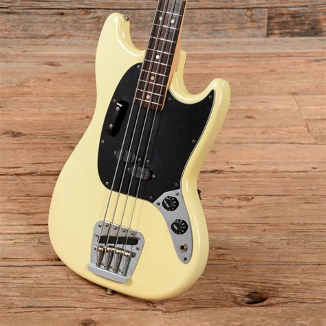 Fender Mustang Bass 1977 Chicago Music Exchange