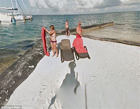 Google Street View Captures Topless Woman In Cancun Daily Mail Online