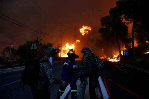 Ситуация с лесными пожарами в греции постепенно улучшается. В Греции подозревают, что причиной масштабных лесных пожаров был поджог | УНИАН