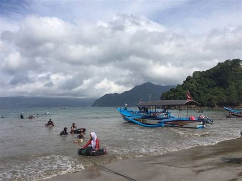No tlf wisata karang gongso : Piknik sambil Menikmati Indahnya Senja di Pantai ...