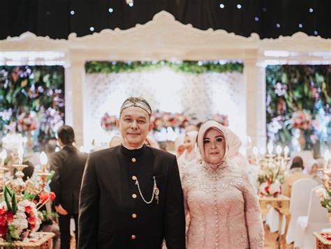 Gaun Nikah Orang Tua Directory Of Wedding Dresses Vendors In Bali
