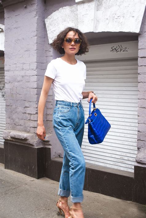 25 Ways To Make Mom Jeans Look Modern Stylecaster
