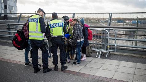 Police Probe Death At Swedish Refugee Center Dw 02152016