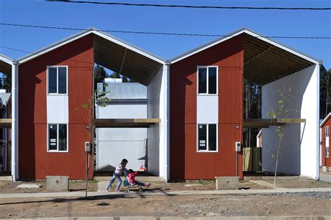 2016 Pritzker Laureate Alejandro Aravena Makes His Public Housing
