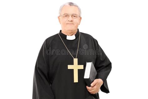 Sacerdote Joven Imagen De Archivo Imagen De Pastor Negro 12646635