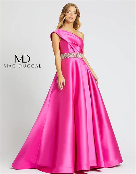 Mac Duggal Prom Ball Gowns By Mac Duggal 67101h Diane And Co Prom