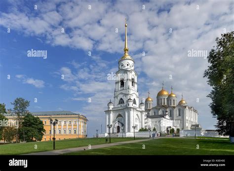 Russia Assumption Cathedral Stockfotos Und Bilder Kaufen Seite Alamy