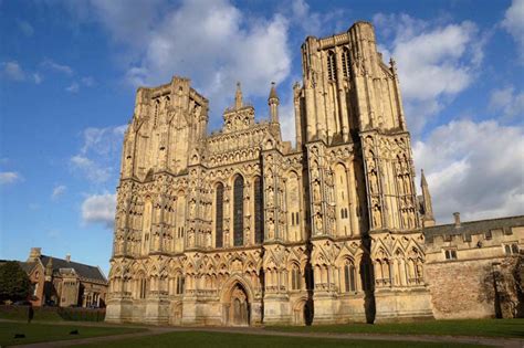 Wells Cathedral Somerset Britain All Over Travel Guide