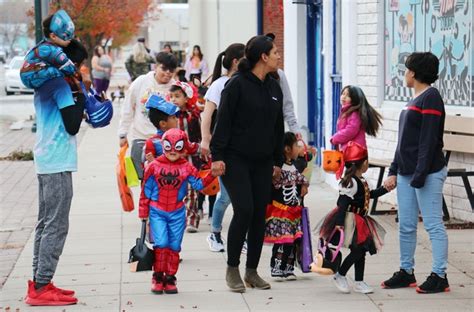 Photo Gallery Halloween Revelers Hit The Streets Malheur Enterprise