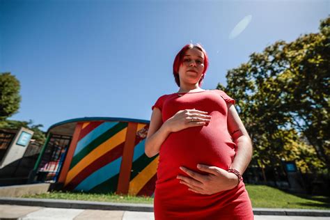 Refugees Or Opportunists Pregnant Russian Women Look To Settle In
