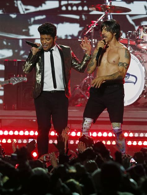 Bruno Mars Red Hot Chili Peppers Deliver Red Hot Super Bowl Halftime