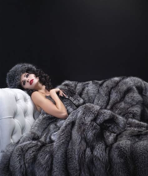 Silver Fox Fur Blanket I Love This I Just Don T Really Like To Kill Any
