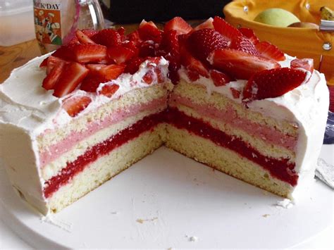 Linda S Ofen Erdbeer Sahne Torte