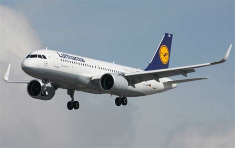 Lufthansa Newest Airbus A320neo Flies To London Heathrow ~ Aircraft