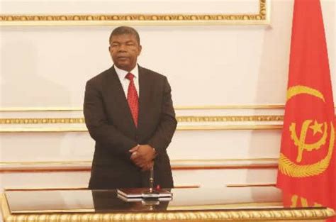 Voz De Angola Pr Exonera Ministro Da Administração Pública Trabalho E Segurança Social