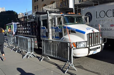 Nypd Barrier 9878 New York Police Department Nypd Barrier Flickr