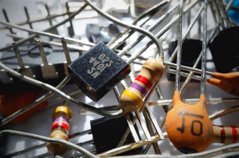 Mengenal Jenis Jenis Resistor Dan Fungsinya Secara Lengkap