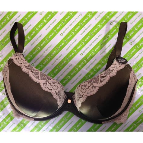Marks & spencer is one of uk's leading retailers selling stylish value clothing aimed for the middle market. Brand new - M&S Marks and Spencer, Rosie for Autograph bra ...