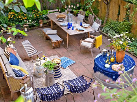 How To Turn Your Patio Into A Bright Urban Oasis Backyard Backyard