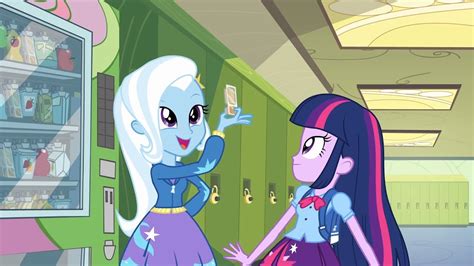 trixie excuse me the great and powerful trixie needs some peanut butter crackers voilà