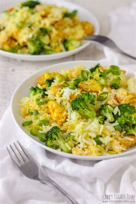 Transfer the mixture in a casserole dish, then top with the mixed topping. Chicken Broccoli Fried Rice - Happy Foods Tube
