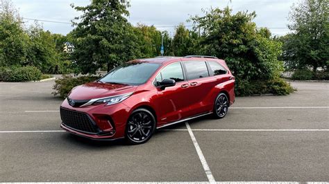 Toyota Sienna 2020 Toyota Sienna Review Ratings Specs Prices And