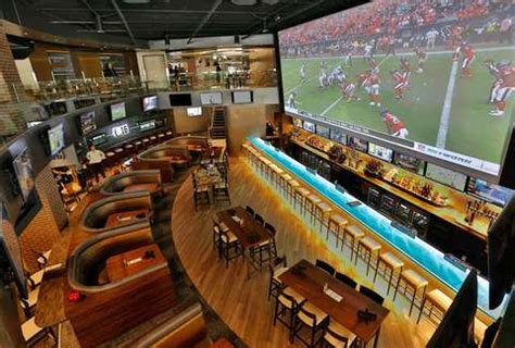 Paris the frog & rosbif 116 rue st. The Best Sports Bar in Every NFL City - Thrillist