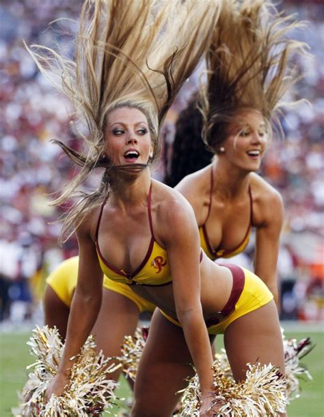 NFL Comes To London The Cheerleader S Story Sexy Cheerleaders Cheerleading Hot Cheerleaders