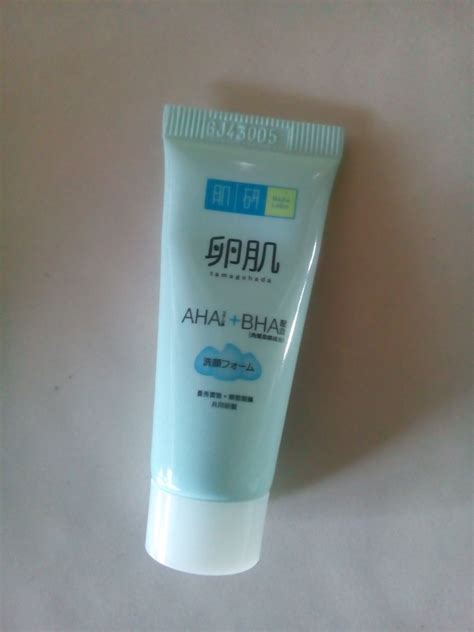 Product overview ingredients table customer reviews. HADA LABO DEEP CLEAN & PORE REFINING FACE WASH reviews