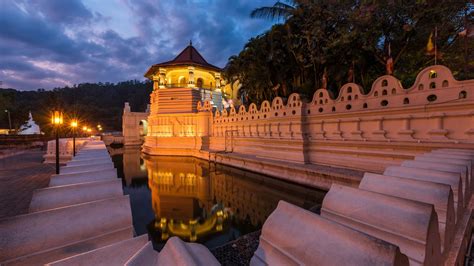 Temple Of The Sacred Tooth Relic Explore Vacations