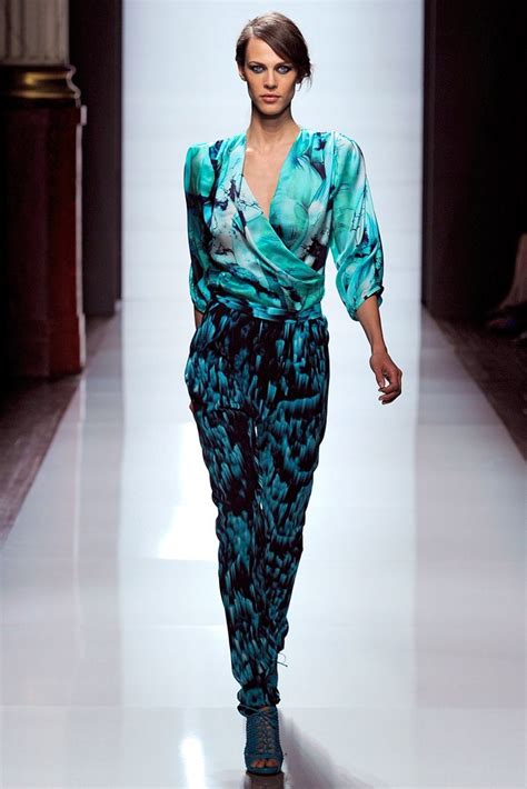 Emanuel Ungaro Spring 2012 Ready To Wear Collection Vogue