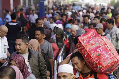 Dilihat dari jumlah perisai itu luar biasa. Data penduduk Indonesia yang bocor identik dengan milik ...