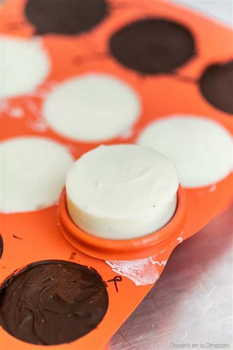 Easy Chocolate Covered Oreos And Video Chocolate Dipped Pretzels