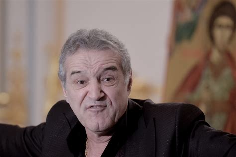 Ce vrea să facă afaceristul „o să vă spun, ca să înțeleagă toată lumea. Gigi Becali, supărat pentru că băncile nu vor să-i mai ...
