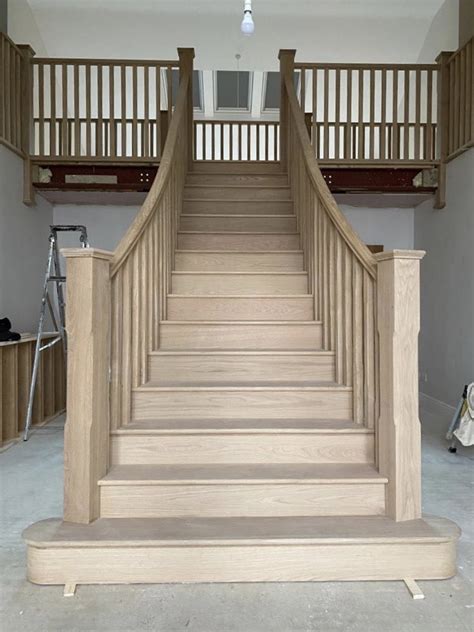 Curved European Oak Traditional Staircase Sjc Joinery